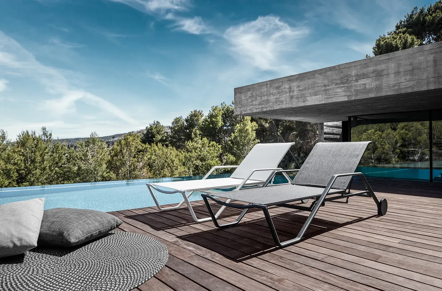 180 loungers 1