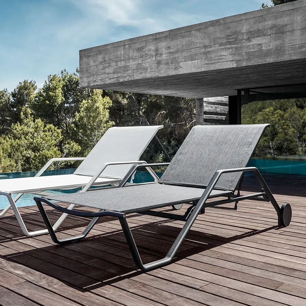 lounge 180 square