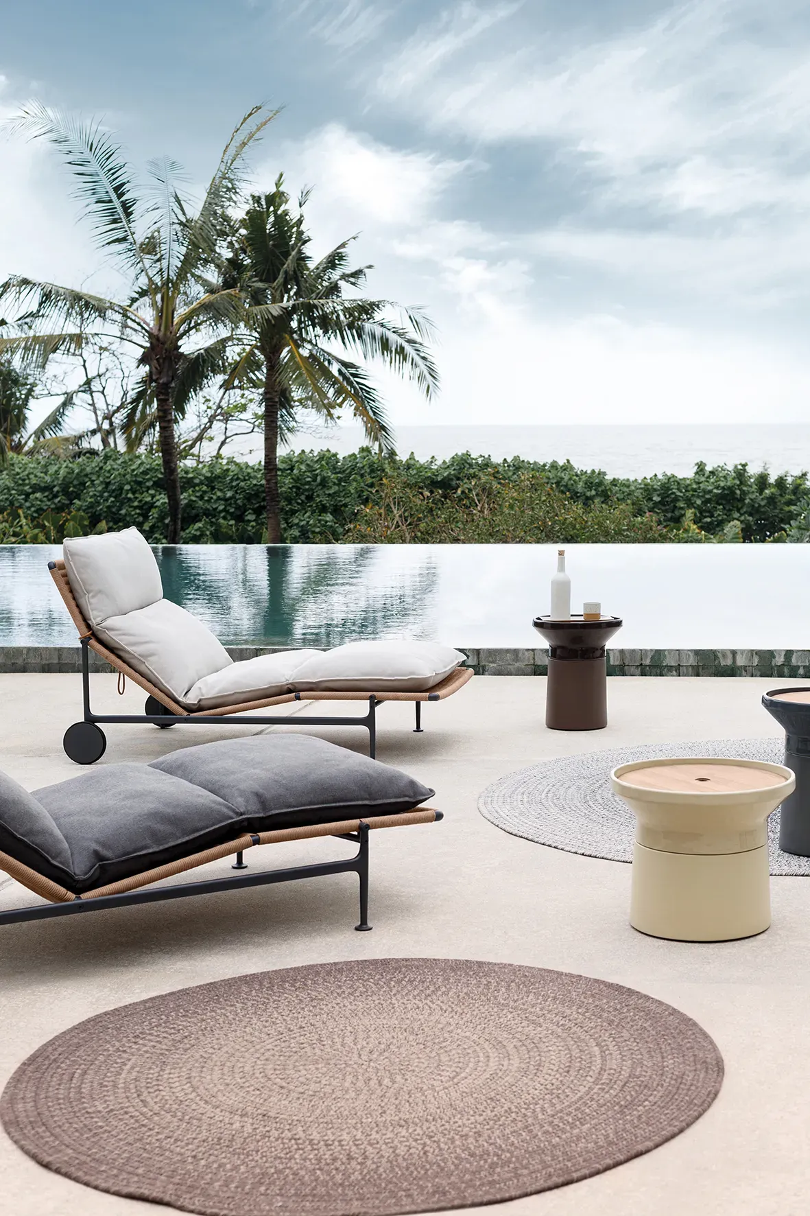 coso tables zenith loungers 1