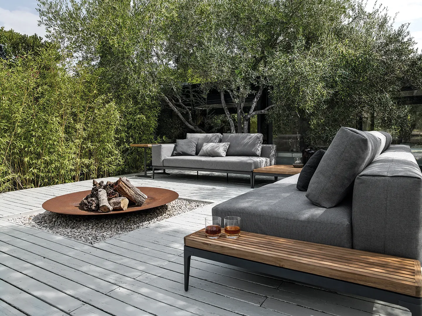 grid seating set 1