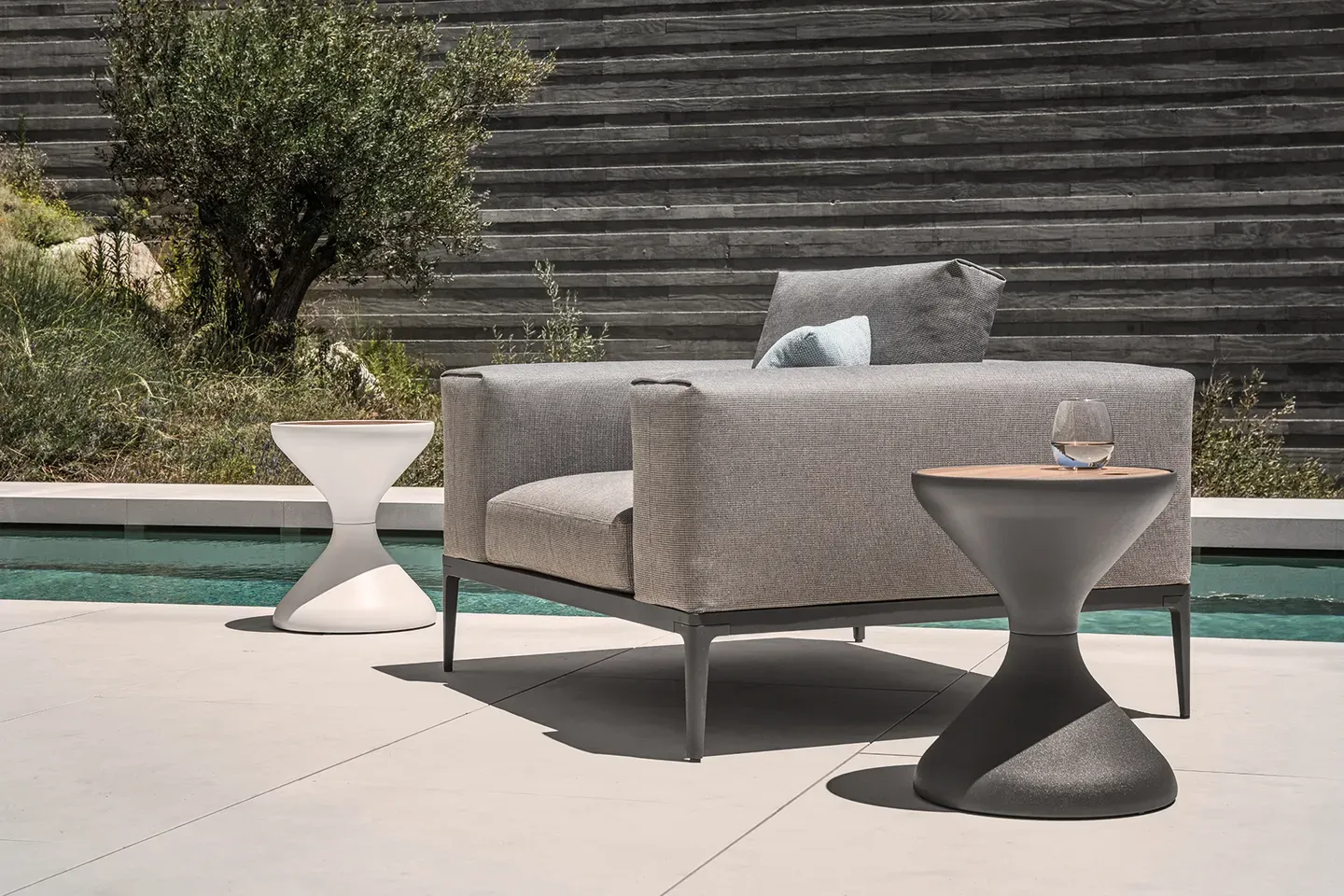 grid seating set 12
