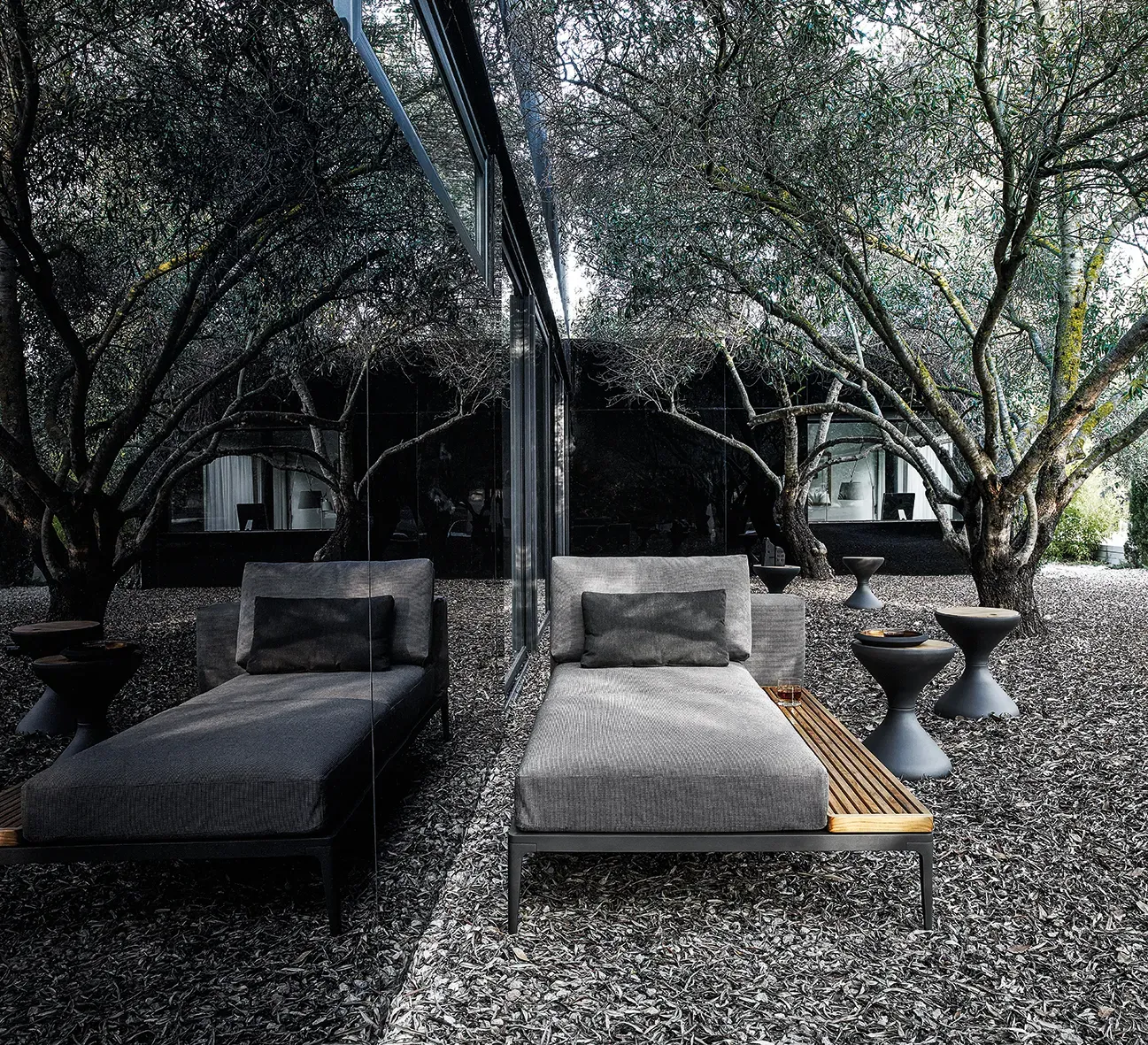 grid seating set 4