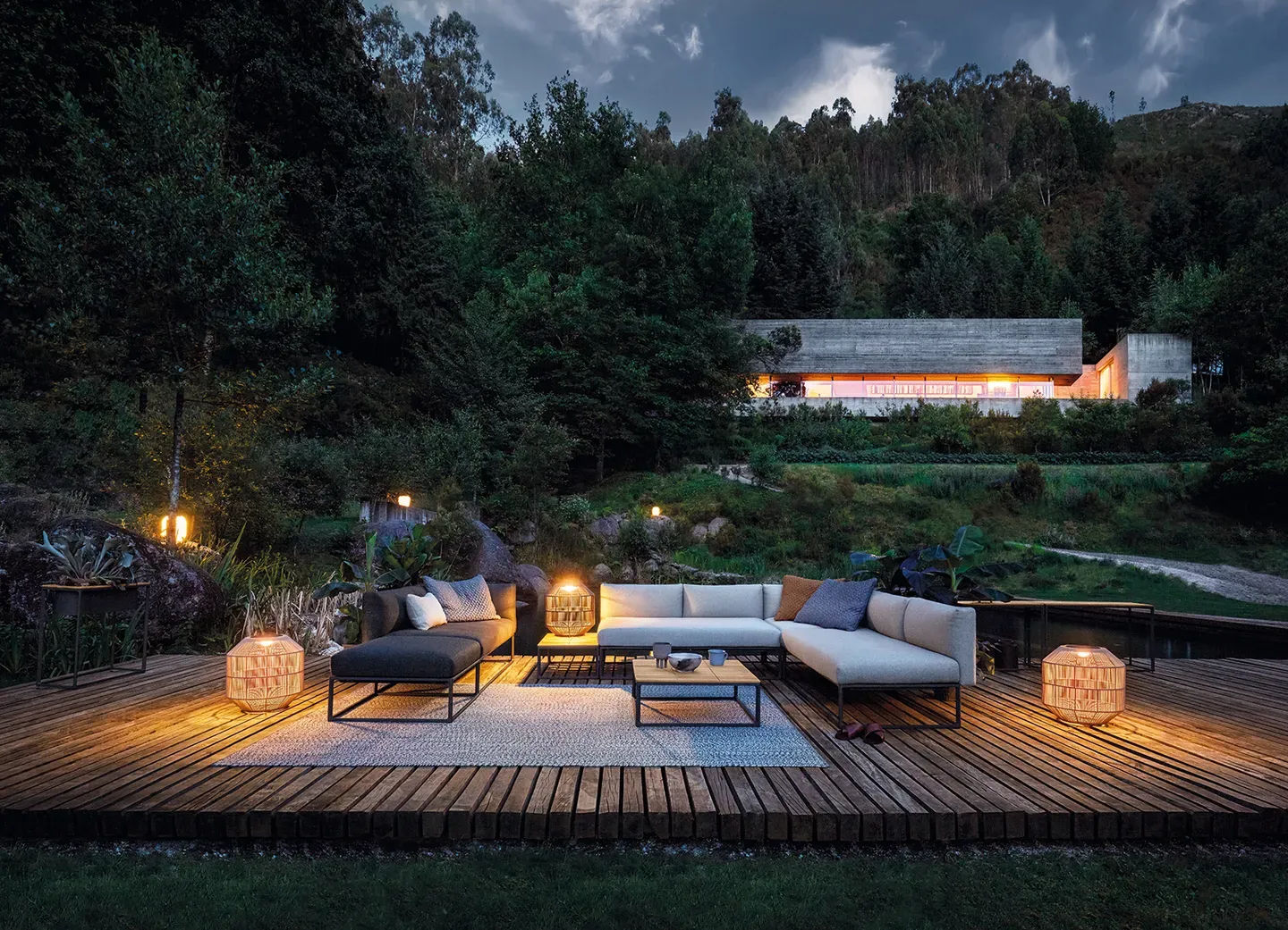 maya seating set 4