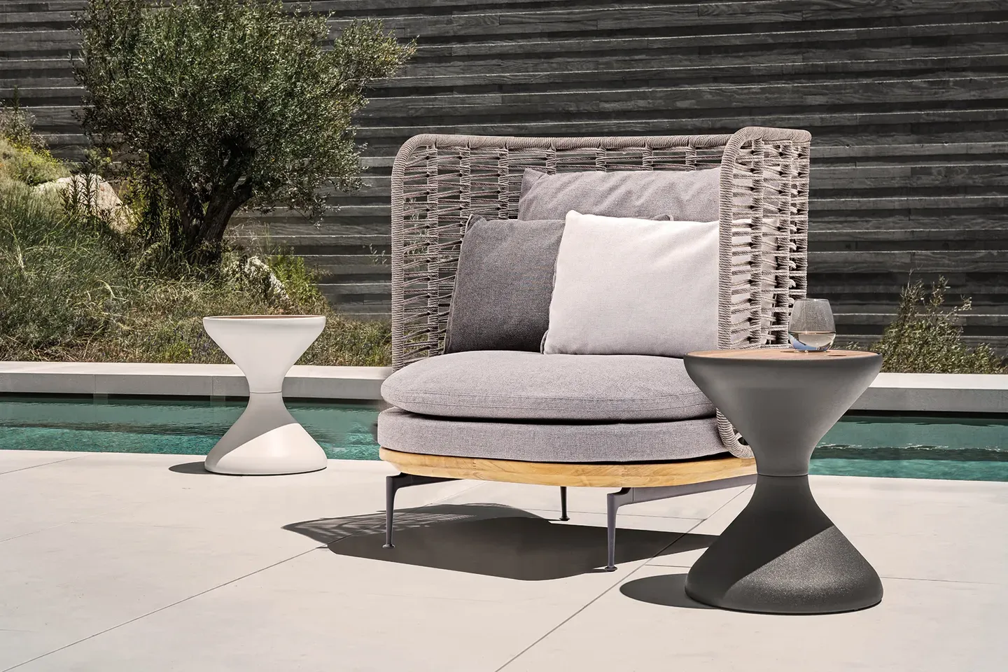 mistral lounge chair