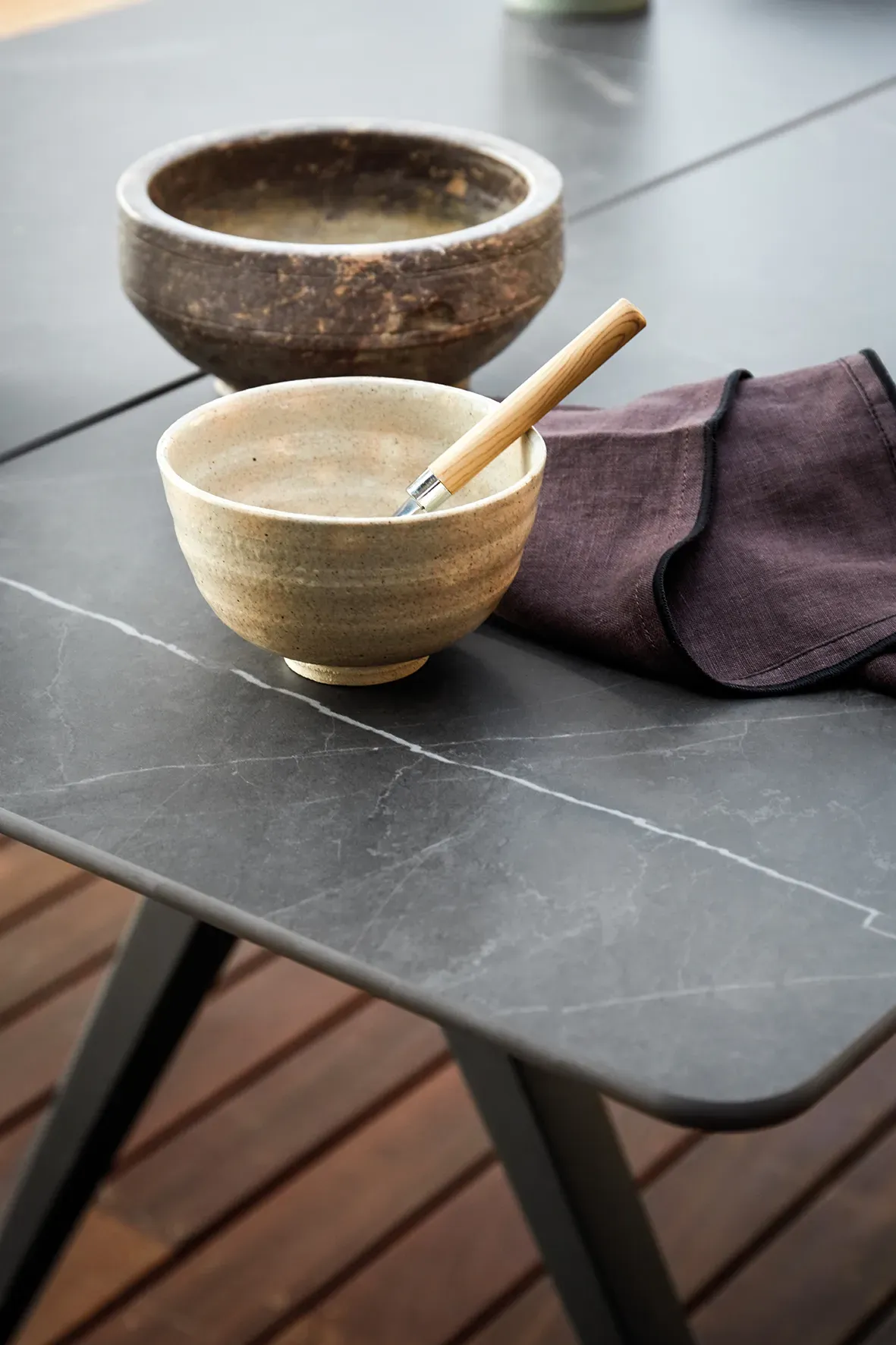 split ceramic table detail 1