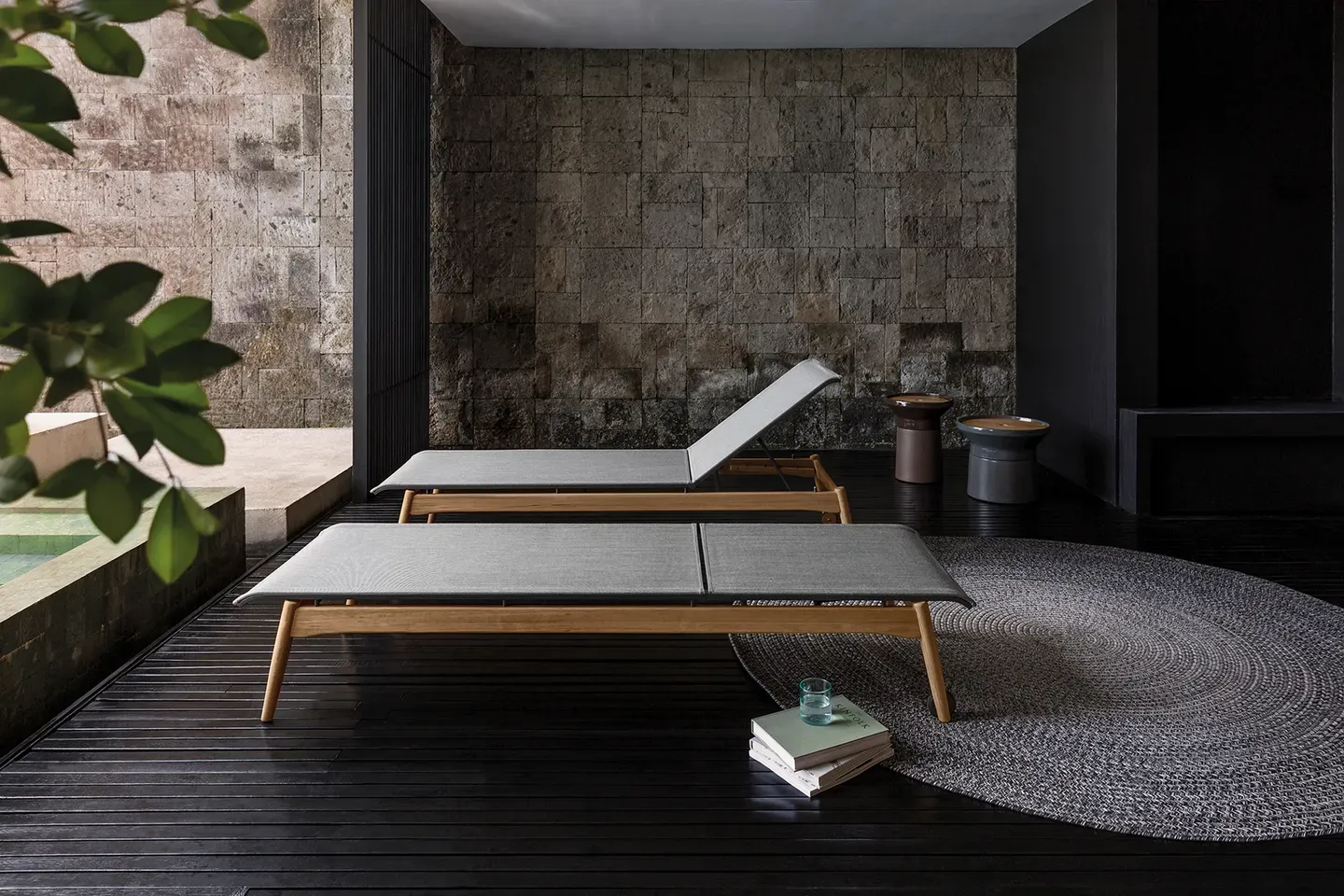 sway loungers 1