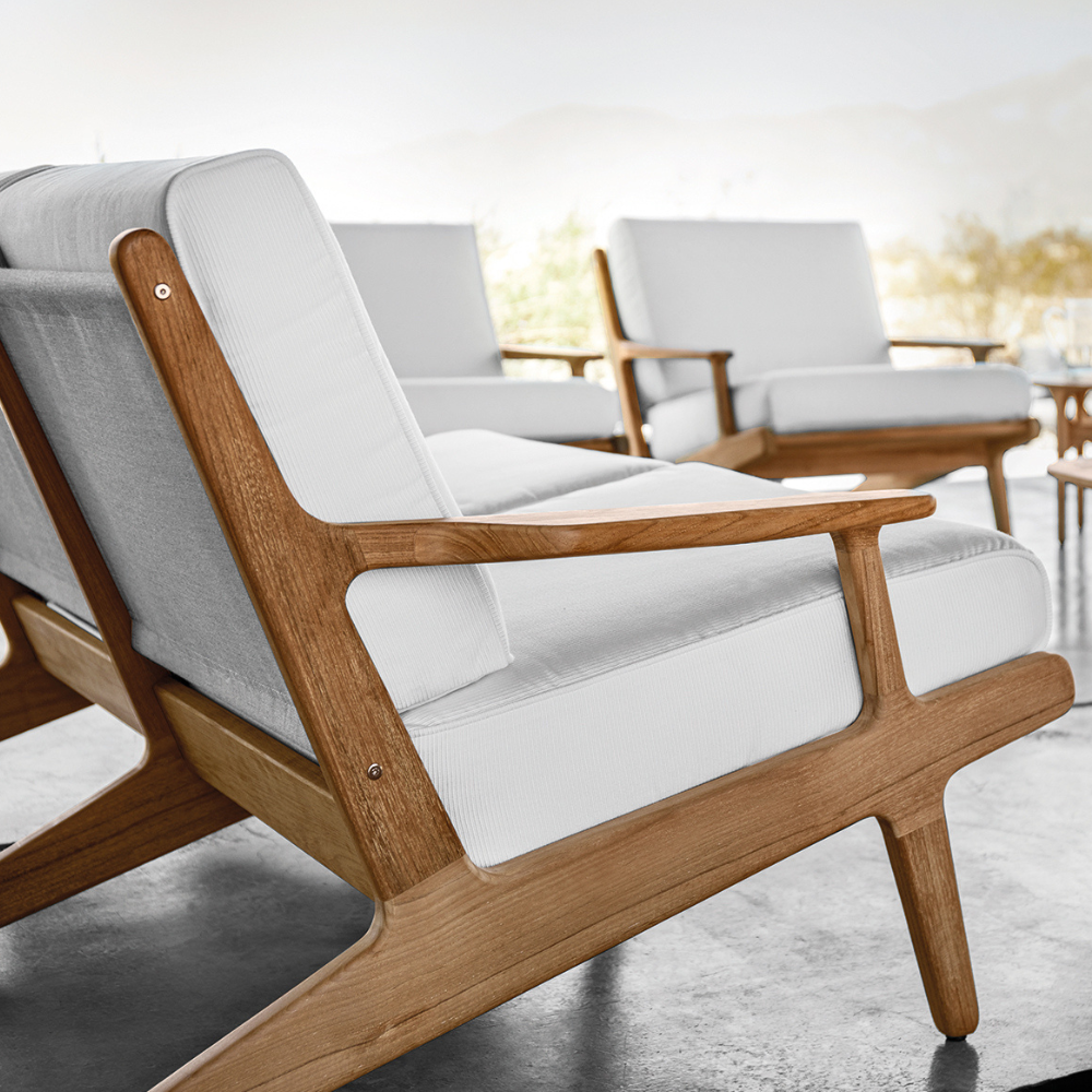 Gloster’s Bay Collection