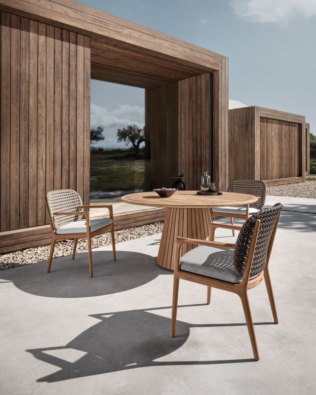 Modern Teak Outdoor Dining Table: Stylish, Durable, and Timeless 1 Modern Teak Outdoor Dining Table: Stylish, Durable, and Timeless